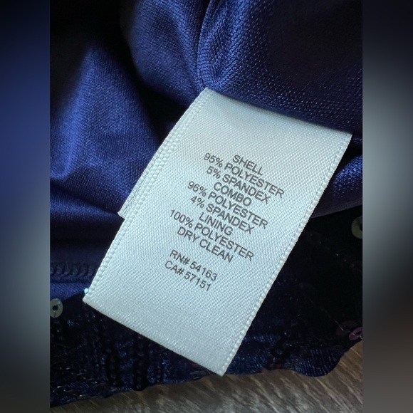 Eliza J Elegant Diamond Patterned Navy Sequin Mini Dress. Size 6 NWOT! - Picture 11 of 14